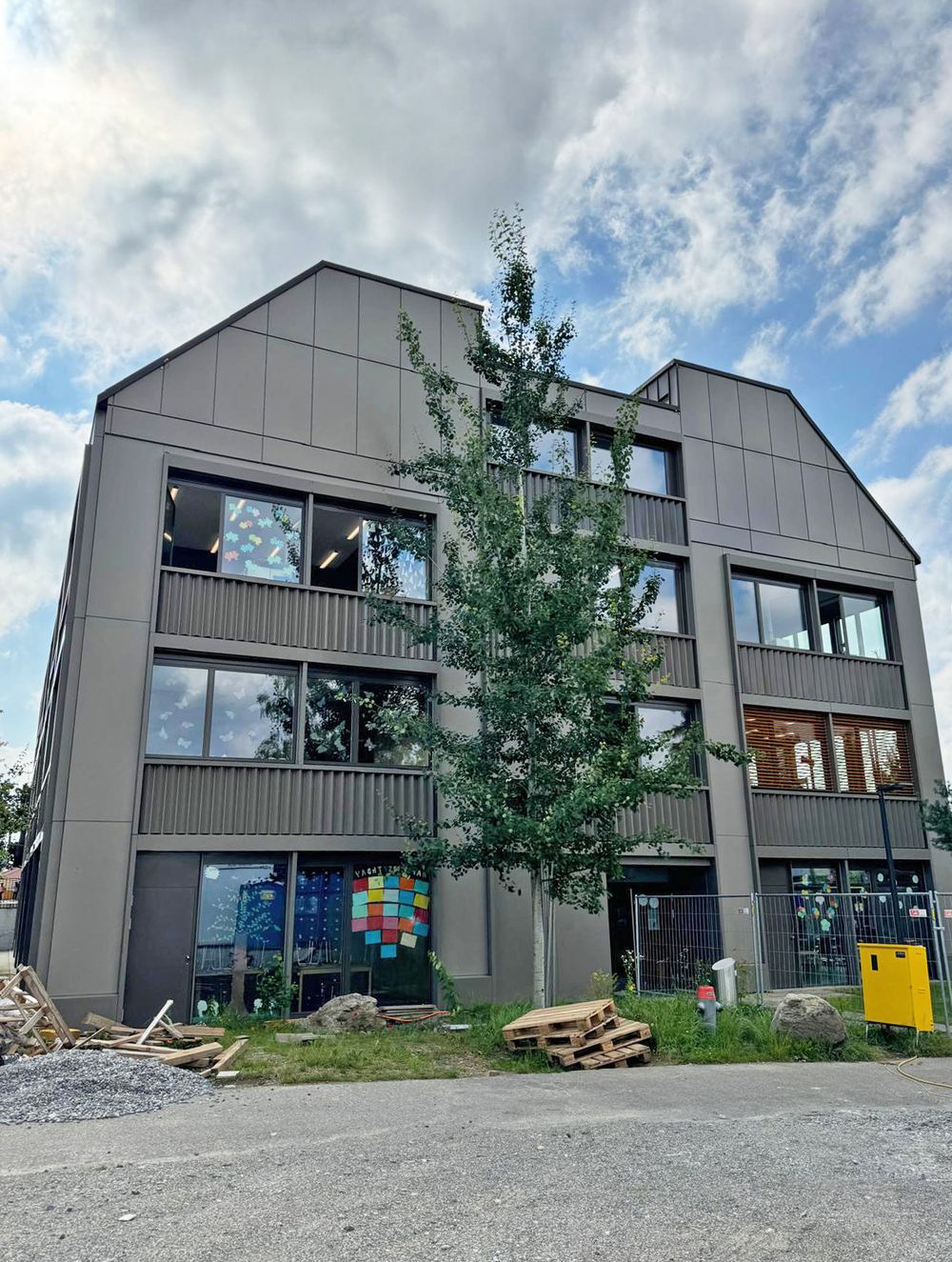 Im Bachtel II, Oberglatt.jpg Im Bachtel II, Oberglatt