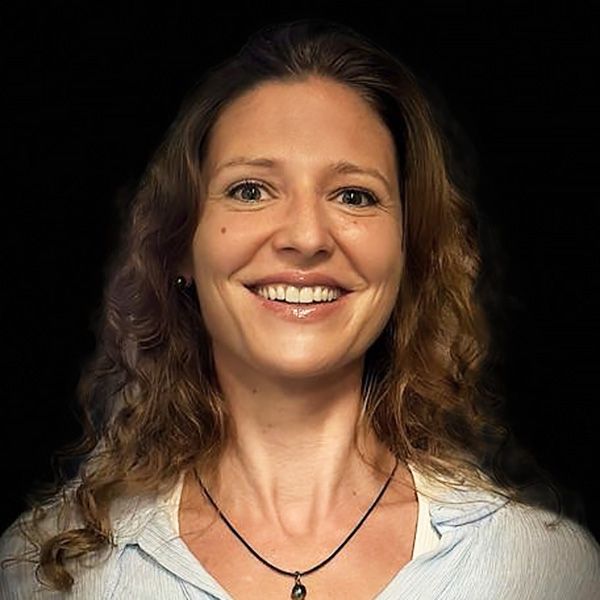 Martina_600x600.jpg Martina_600x600